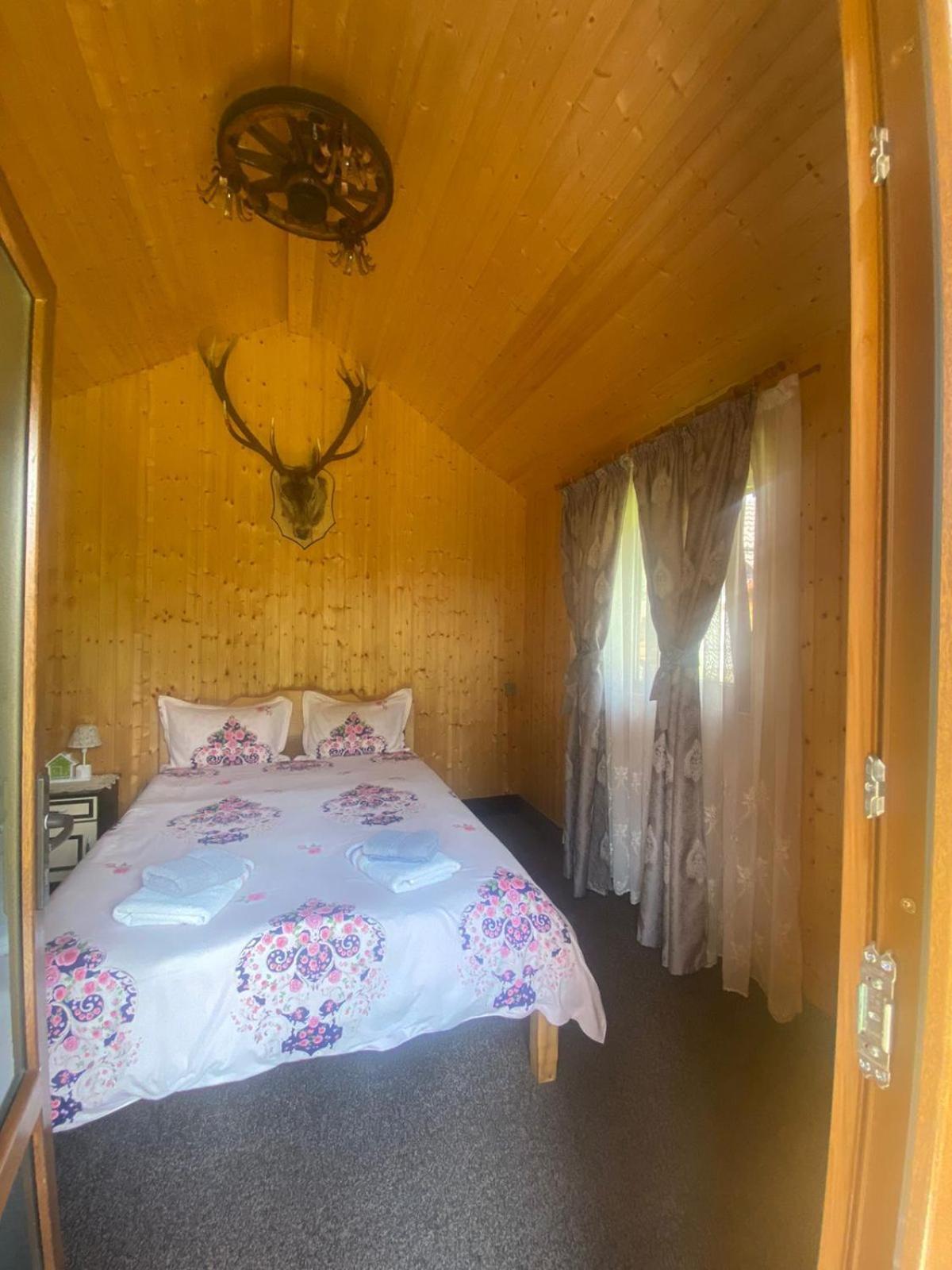 Casa Prundari Nicu și Mirela Hotel Poiana Teiului Exterior foto